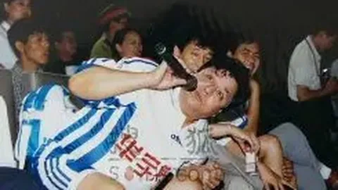 德甲多特蒙德连遭三连败，赛场争议不断，法兰克福2-0逆转取胜